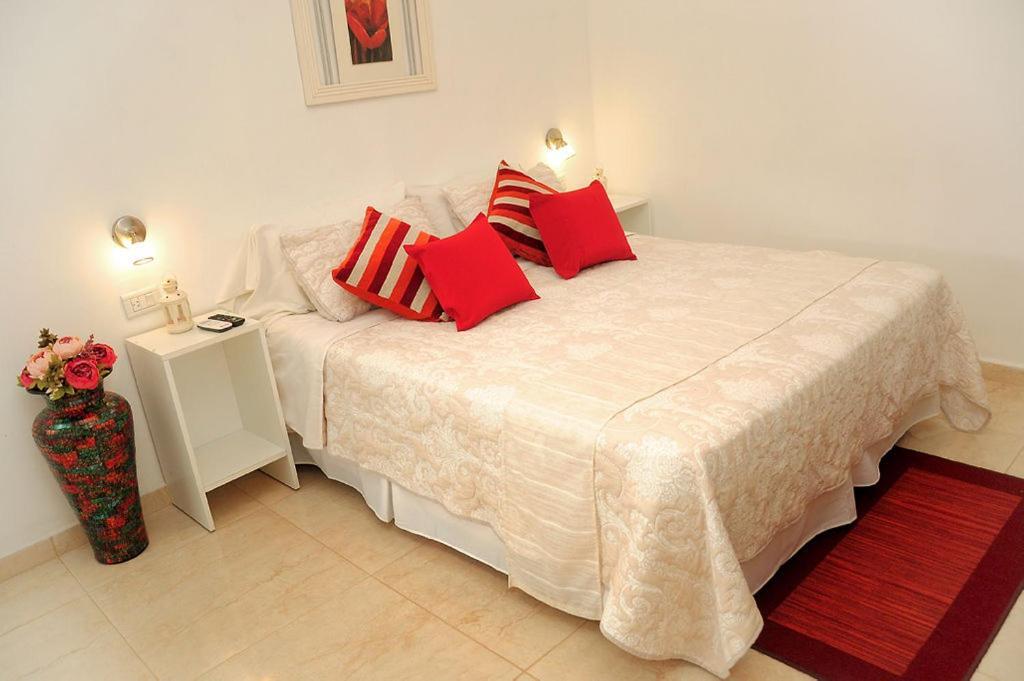 Gure Loa Urbano Bed & Breakfast Mina Clavero Exterior photo